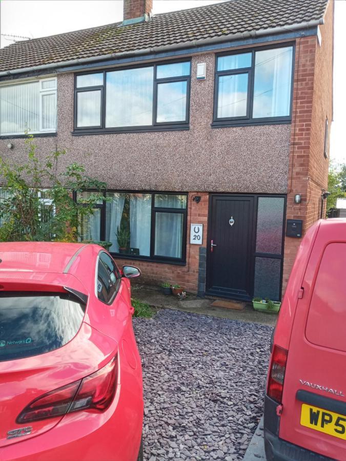 Summerhill, Wrexham - Key Worker Friendly Bagian luar foto