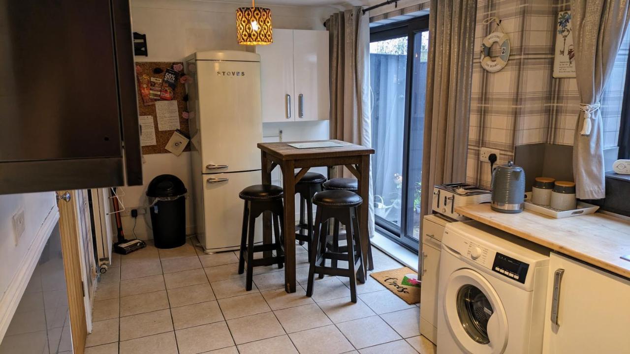 Summerhill, Wrexham - Key Worker Friendly Bagian luar foto